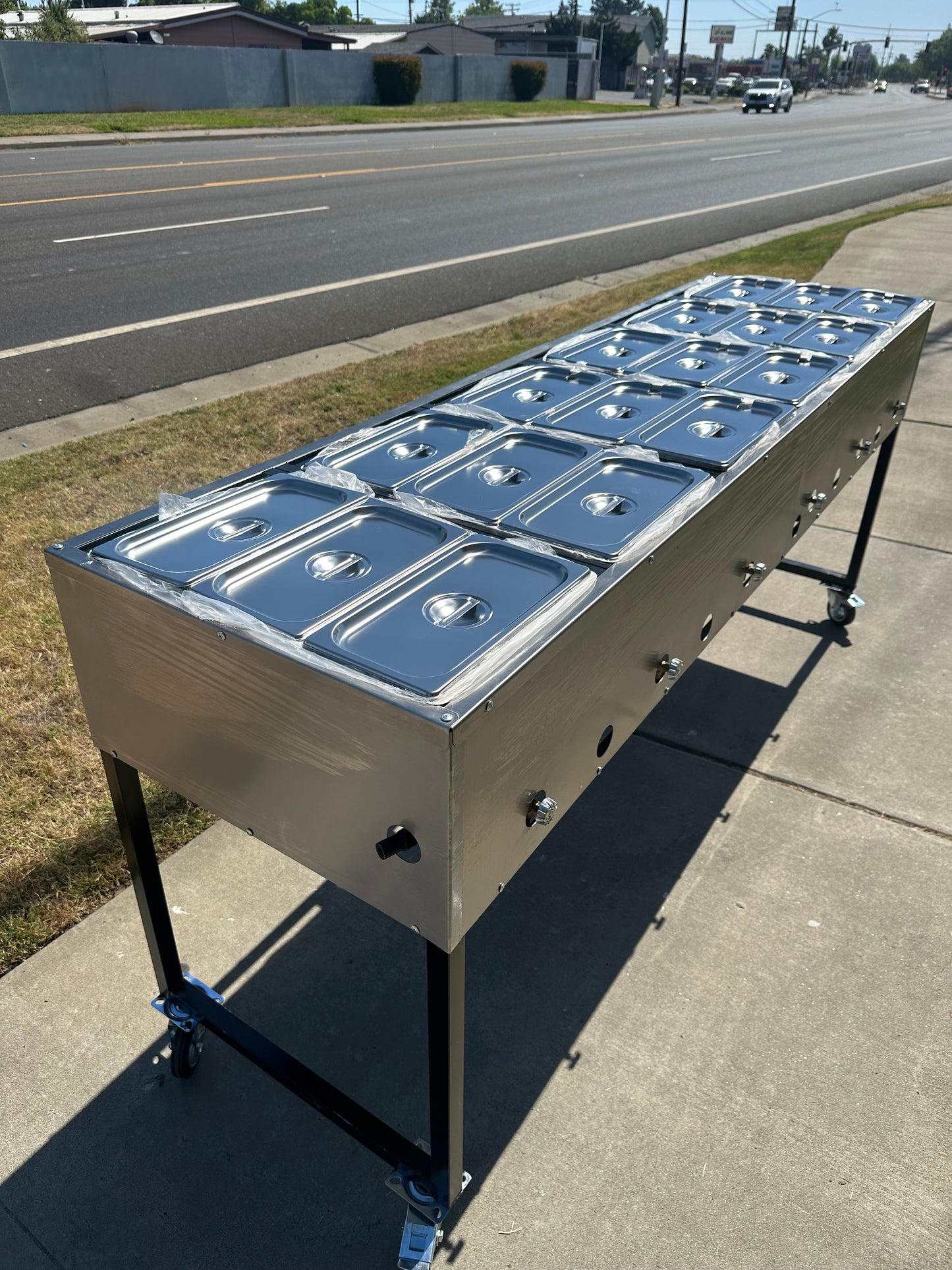 The buffetera DELXUE 18 trays