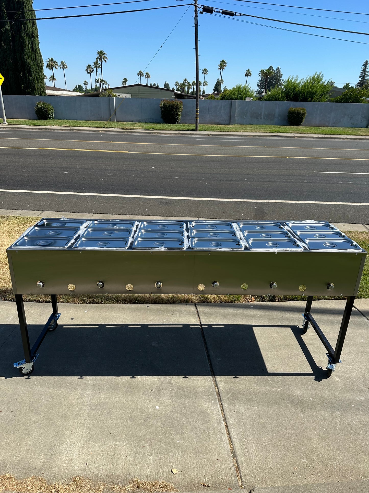 The buffetera DELXUE 18 trays